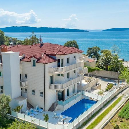 Hotel Riva Kastela With Swimming Pool מראה חיצוני תמונה