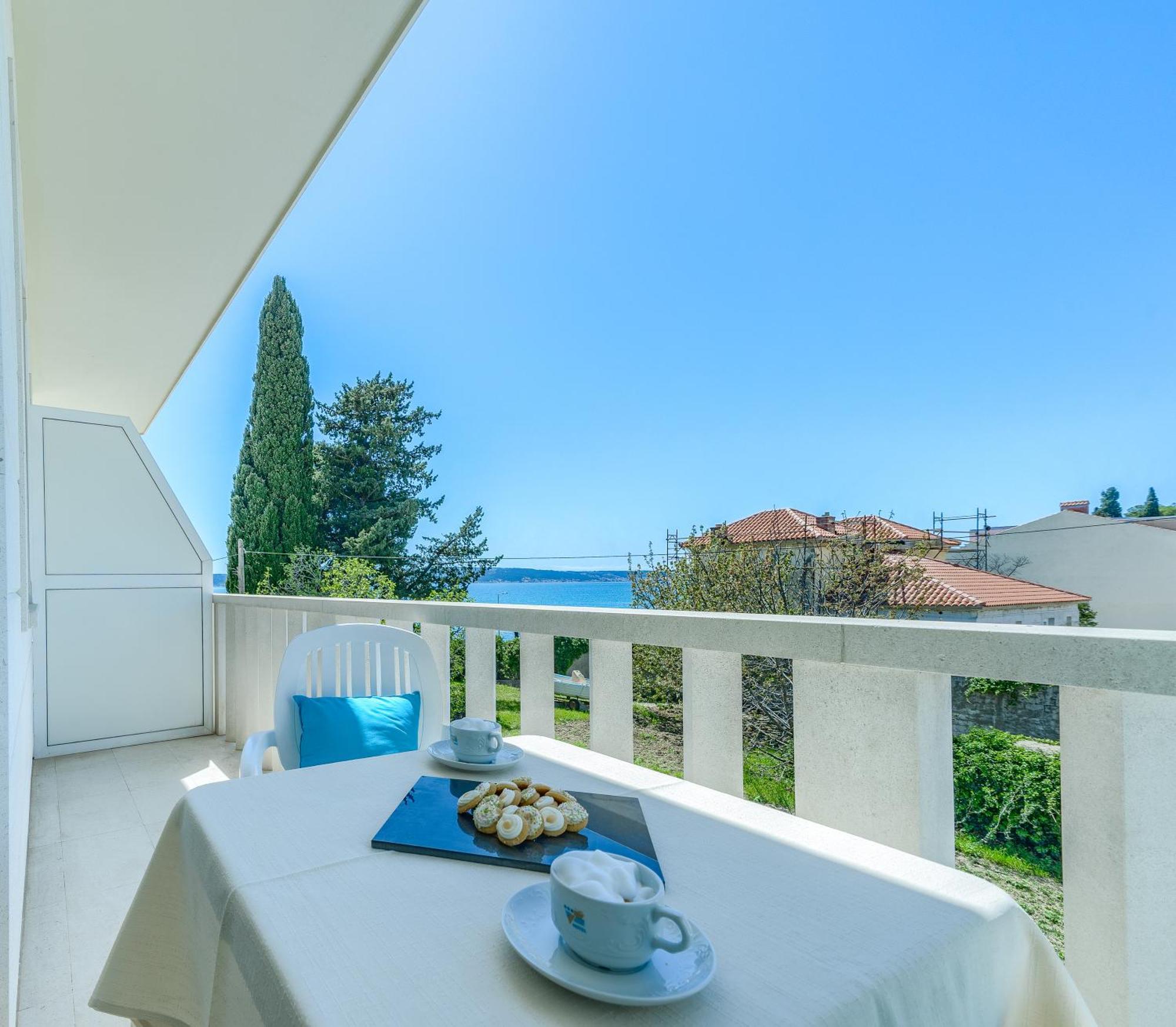 Hotel Riva Kastela With Swimming Pool מראה חיצוני תמונה
