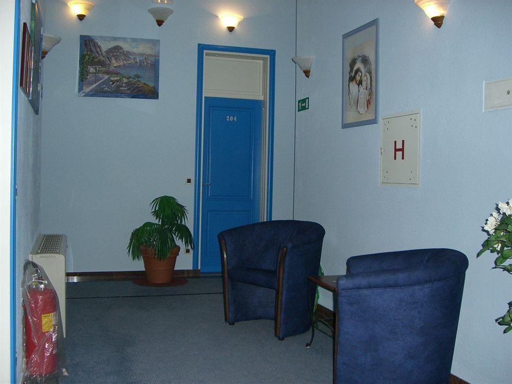 Hotel Riva Kastela With Swimming Pool מראה חיצוני תמונה